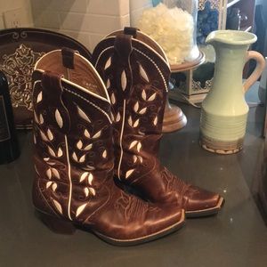 Ariat cowboy boots